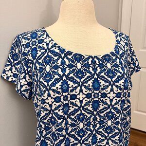 Roz & Ali  Blue and White Cap Sleeve Floral Graphic Short Sleeve Top Sz L